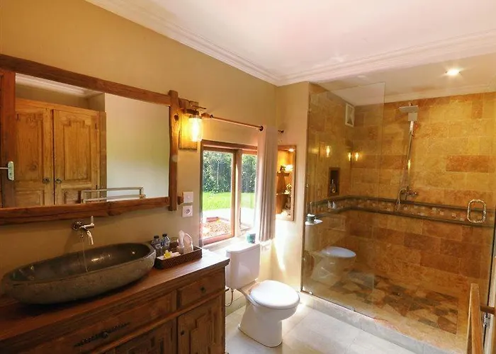 Hotel Sebatu Eco 4*