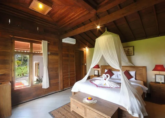 Sebatu Eco Hotel 4*